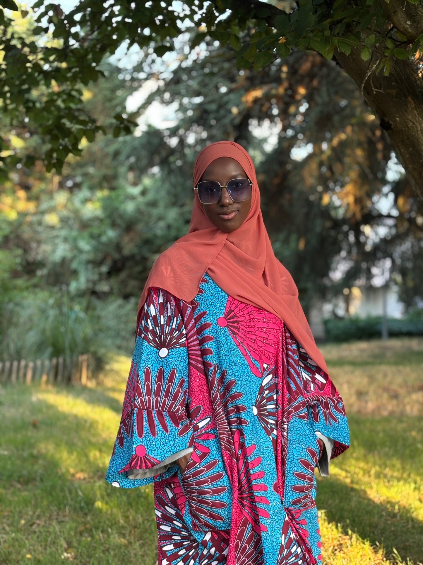 Robe rose bleue