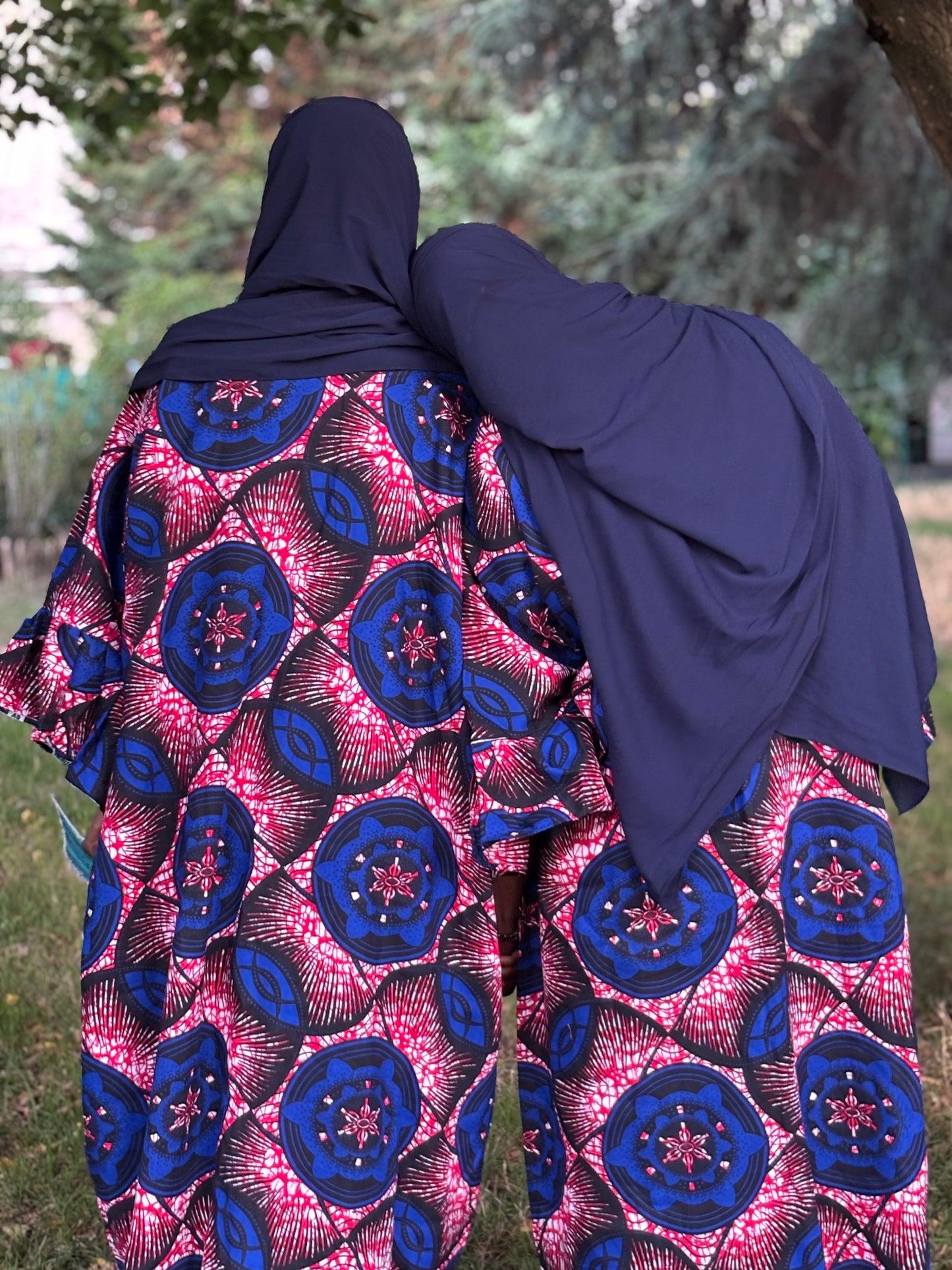 Robe bleu marine rouge