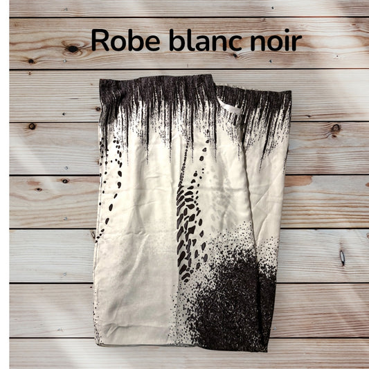 Robe de maison blanc-noir